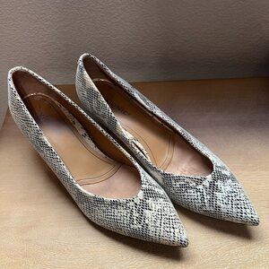 Vionic Women's Snakeskin Pattern Heels